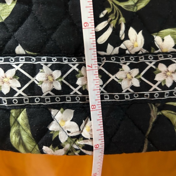 Vera Bradley purse. Washable if you remove the inside bottom hard part. - Picture 3 of 7